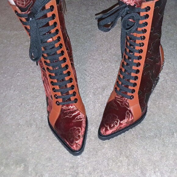 NIB Chloe Rylee Velvet & Leather Ankle Boots Size 39 - Picture 10 of 12